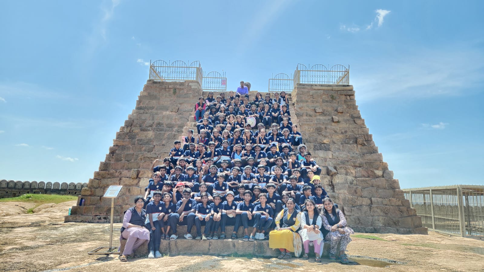 Sri-Ambal-Vidhiyalaya-School