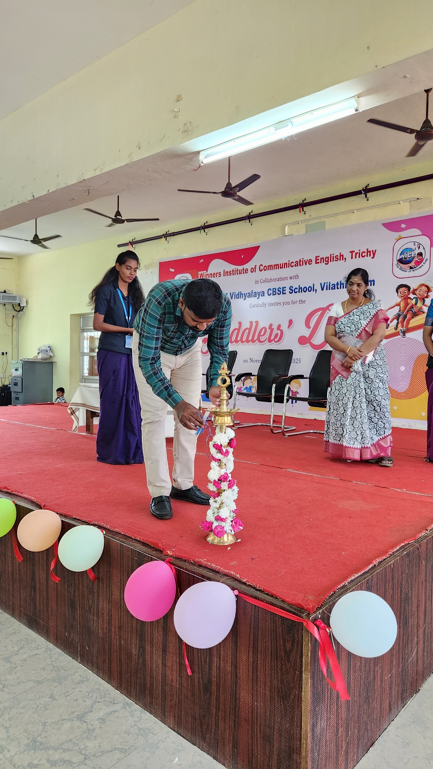 Sri-Ambal-Vidhyalaya-school-Toddlers-day-celebration