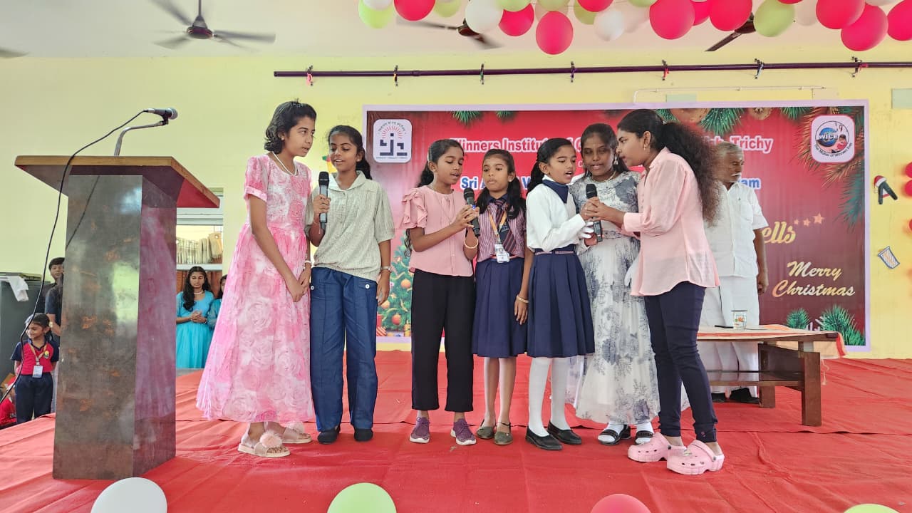 jingle-bells-and-english-spell-celebration-2025